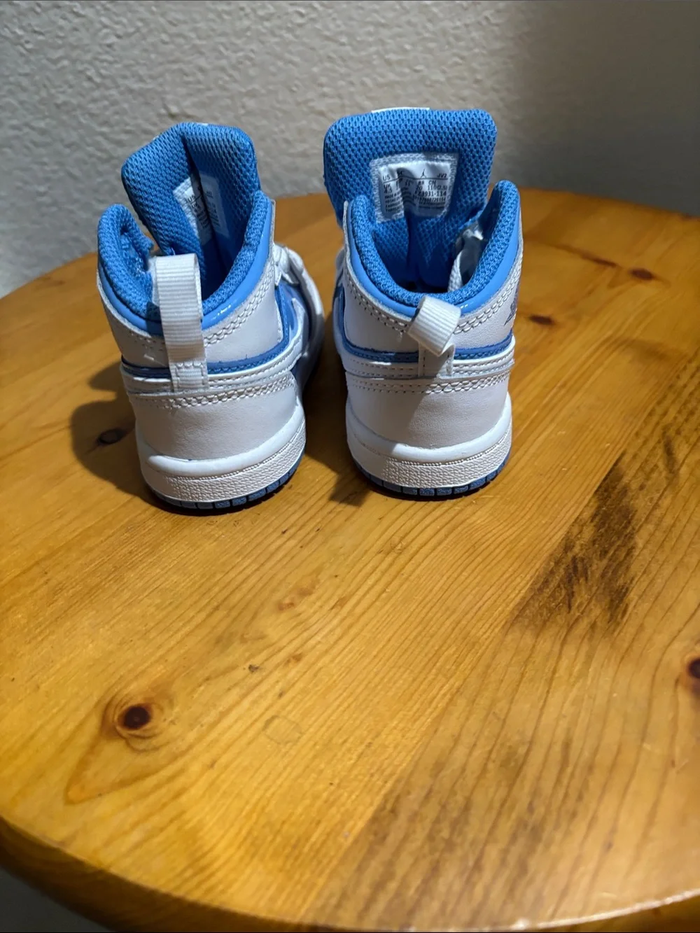 Nike Kids Blue and White Athletic Sneakers 5C